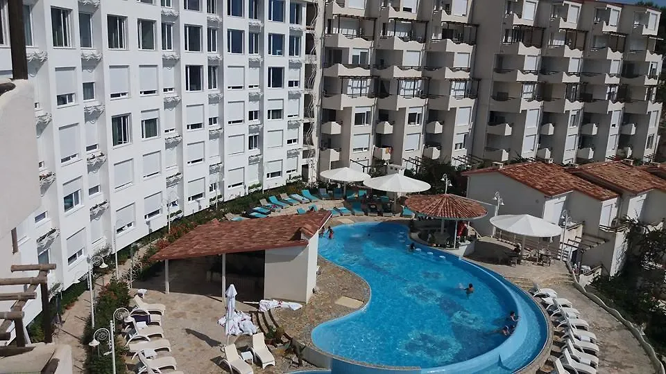 Sunny Bay Apartments Sarandë 0*,